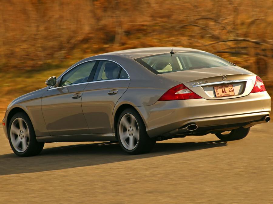  Mercedes-Benz CLS500 2004 года  (US) (фото 3 из 8)